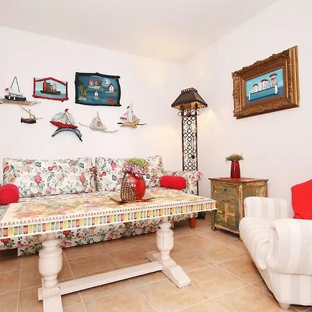 Villa Holiday Donatella Posedarje